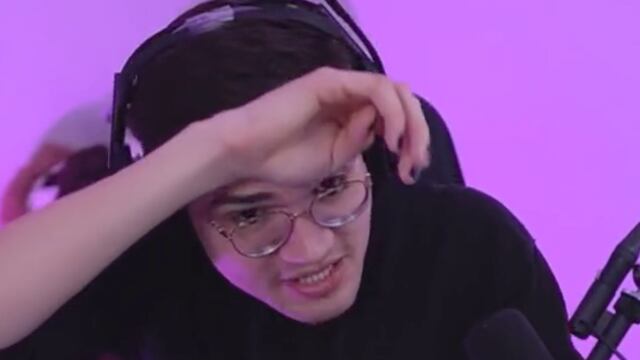 El Mariana contó su accidente en Premios Esland 2023 con su pantalón