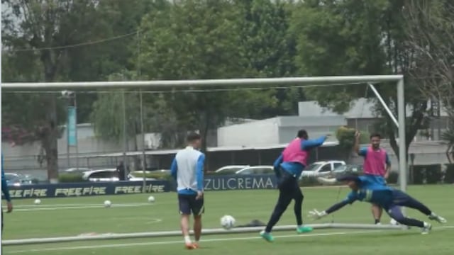 Julián Quiñones gol