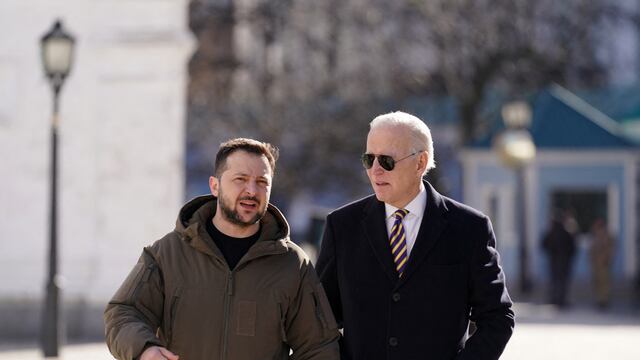 Volodímir Zelenski en cumbre de la OTAN en Vilna, Lituania