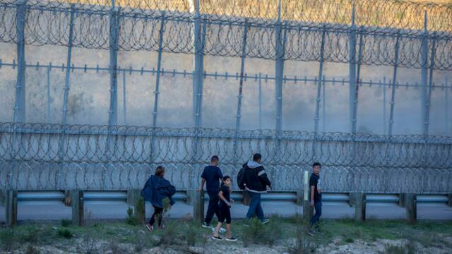 Migrantes en la frontera de Tijuana