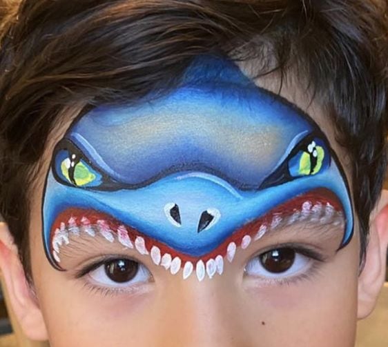 Maquillaje infantil de tiburón