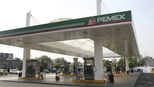 Acusaron que empresarios ligados a políticos están involucrados en la red de corrupción dedicada a extorsionar a gasolineras. Foto/Cuartoscuro