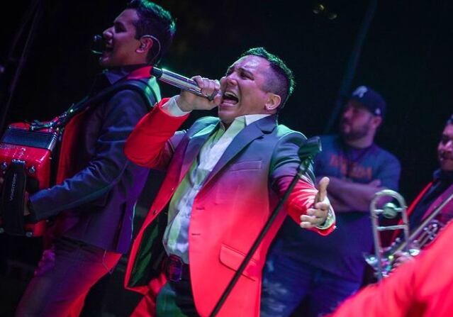Edwin Luna y La Trakalosa de Monterrey