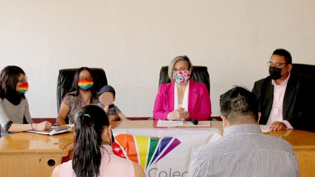 Tlaxcala reconoce familia lesbomaternal