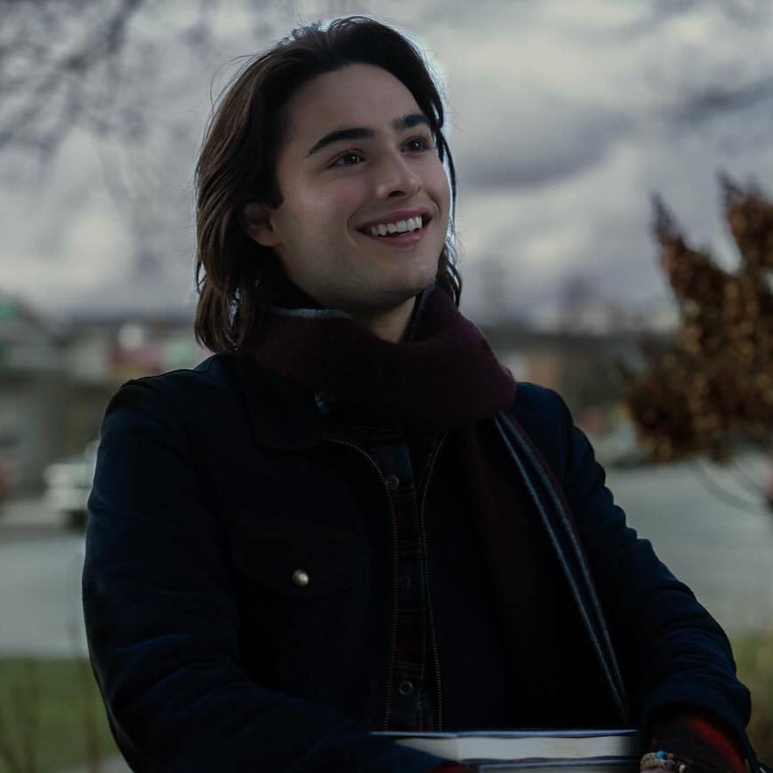 Monty de Los detectives muertos, la serie de Netflix del universo de The Sandman