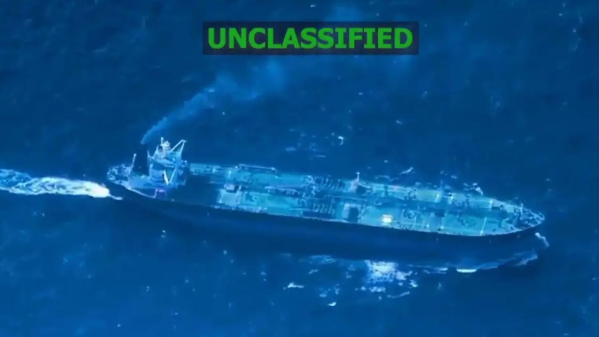 Estados Unidos detiene otro buque petrolero por “desafiar la cuarentena” de Trump