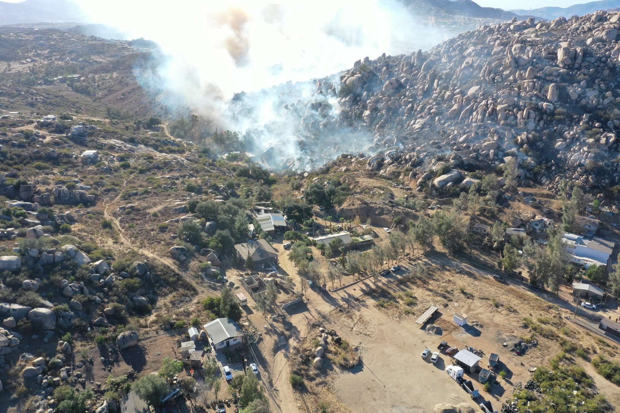 Incendios en Tecate Baja California hoy 16 de enero 2025