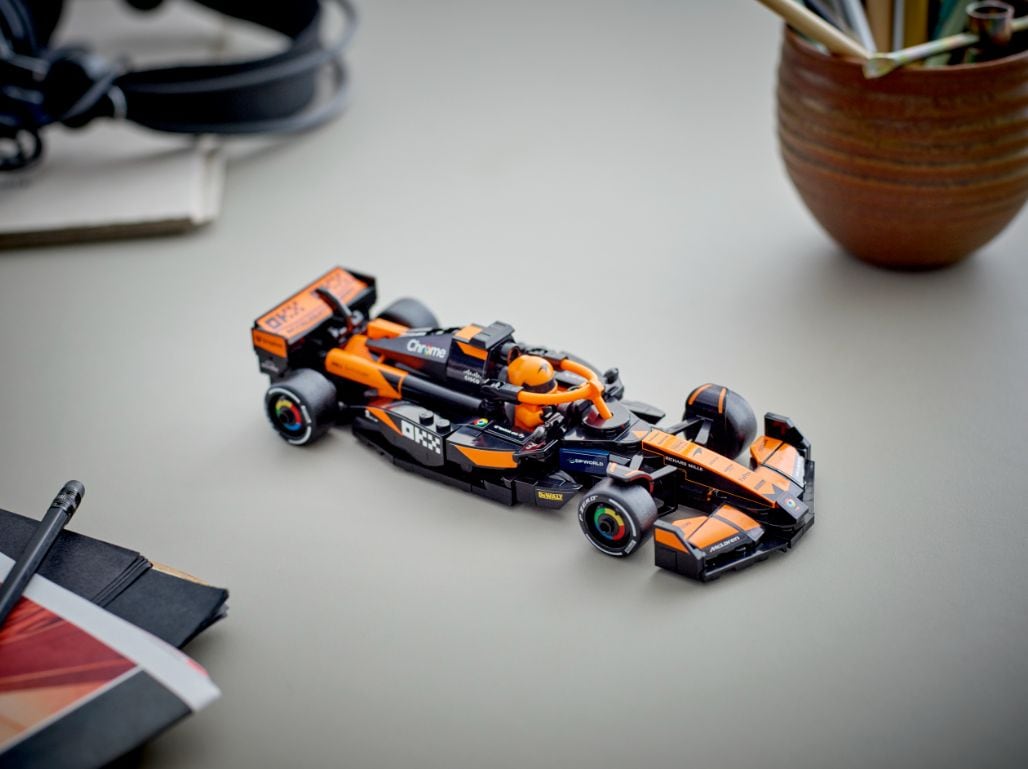 LEGO Speed Champions Auto de Carreras McLaren F1 Team MCL38