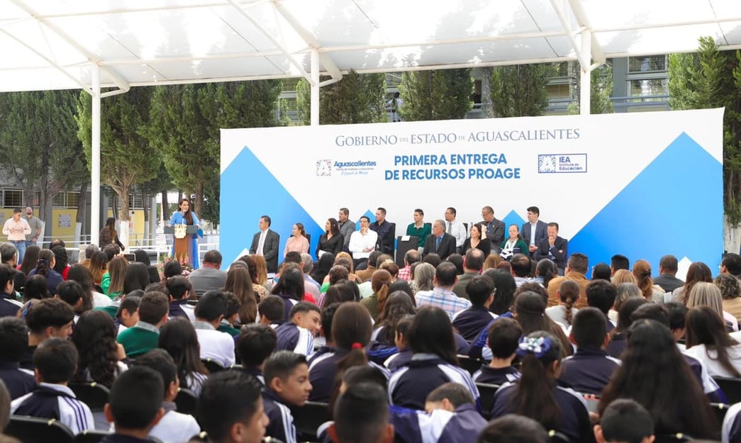 Tere Jiménez destina millonaria inversión a escuelas