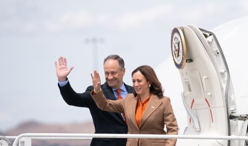 Kamala Harris y su esposo Douglas Emhoff