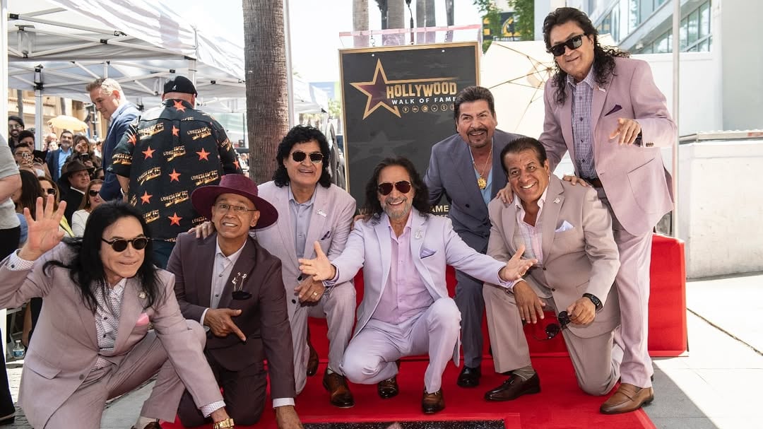 Los Bukis develan su estrella en el Paseo de la Fama de Hollywood en video para YouTube