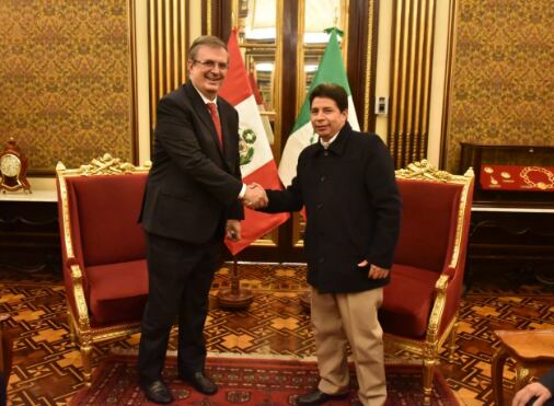 Marcelo Ebrard y Pedro Castillo