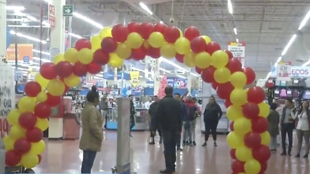 Los clientes permanecieron atrincherados hasta las 3 de la madrugada de ayer jueves 14 de noviembre.