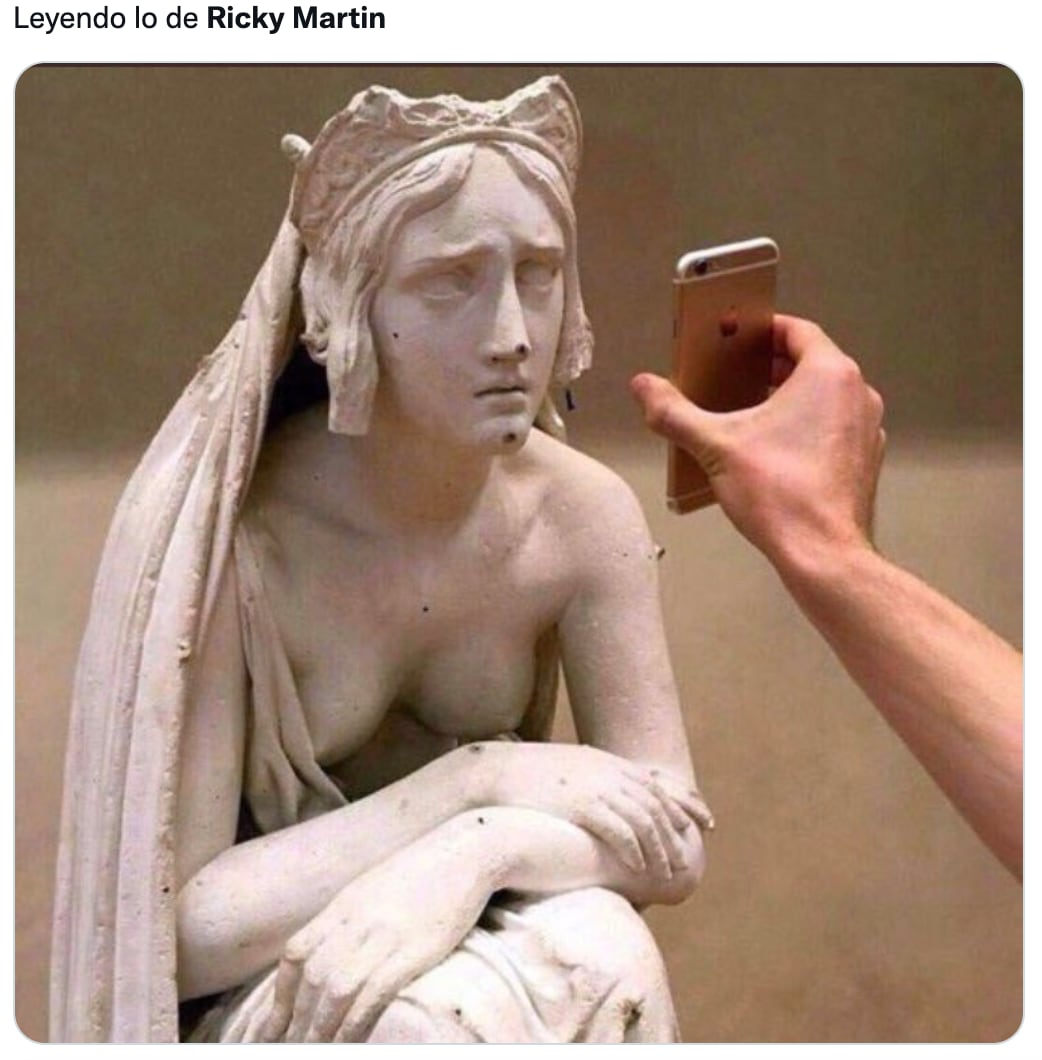 Memes de denuncia contra Ricky Martin