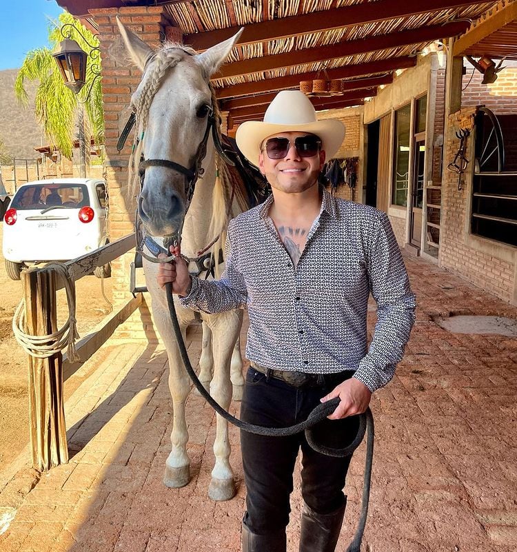 Lenin Ramírez, cantante.