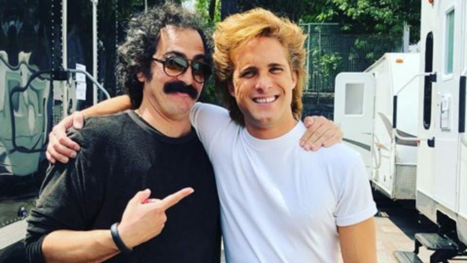 Martín Bello junto a Diego Boneta