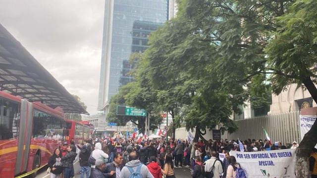 Trabajadores del Poder Judicial cierran circulación, ahora en Dr. Gálvez sobre Insurgentes Sur hoy 2 de octubre