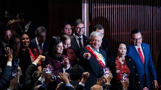 Así fueron los últimos momentos de AMLO en la Cámara de Diputados tras entregar la presidencia a Claudia Sheinbaum