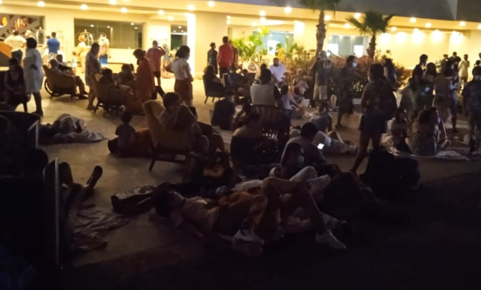Turistas en Acapulco @elsolde_mexico