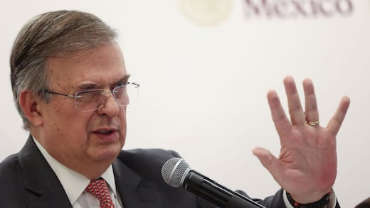 Ebrard: abuso, ruptura y 2030