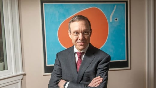 ¿Quién es Avi Loeb? El científico que acusa a la NASA de ocultar datos del cometa 3I/ATLAS