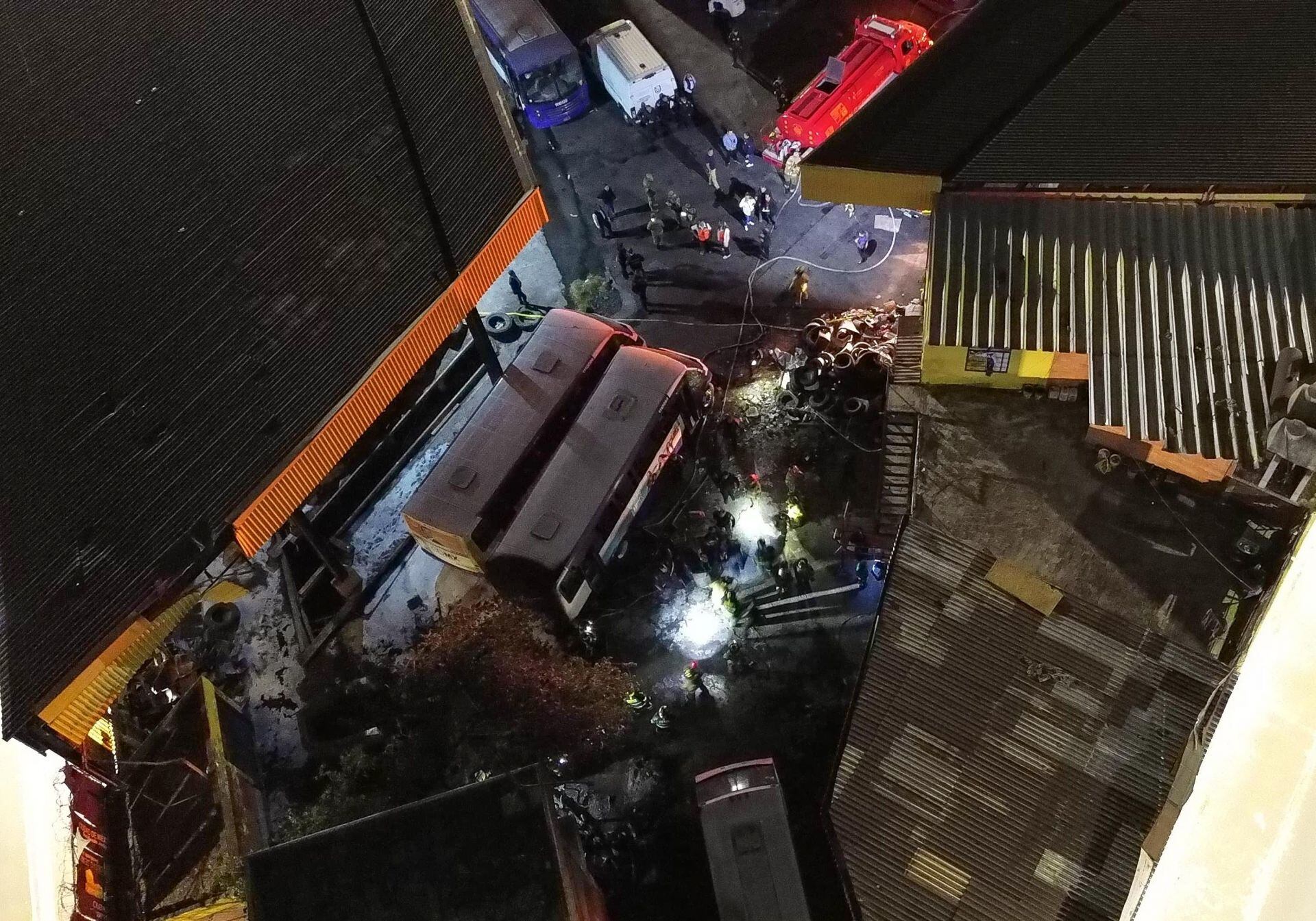 Helicóptero se desplomó en pensión de transporte público