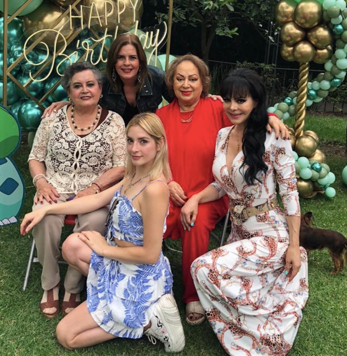 Imelda Tuñón Jáuregui con su hija Imelda y Maribel Guardia