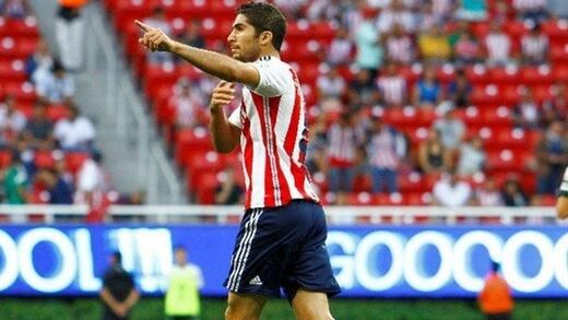 El clásico ya tiene a su primer caído: Jair Pereira sale de cambio por lesión