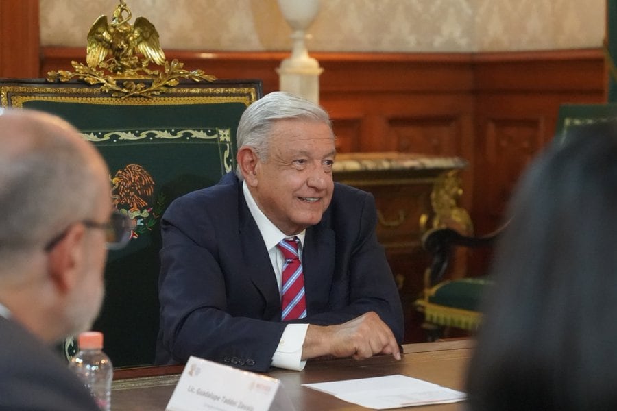 AMLO se reunió con consejeras y consejeros del INE en Palacio Nacional el 13 de junio de 2023