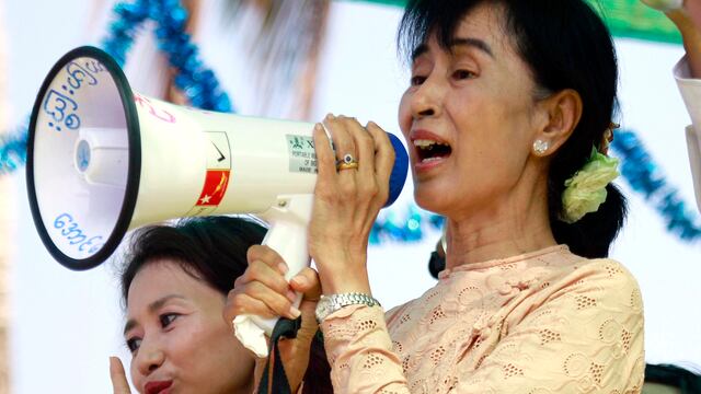 Aung San Suu Kyi, Premio Nobel de la Paz, es condenada a prisión en Birmania