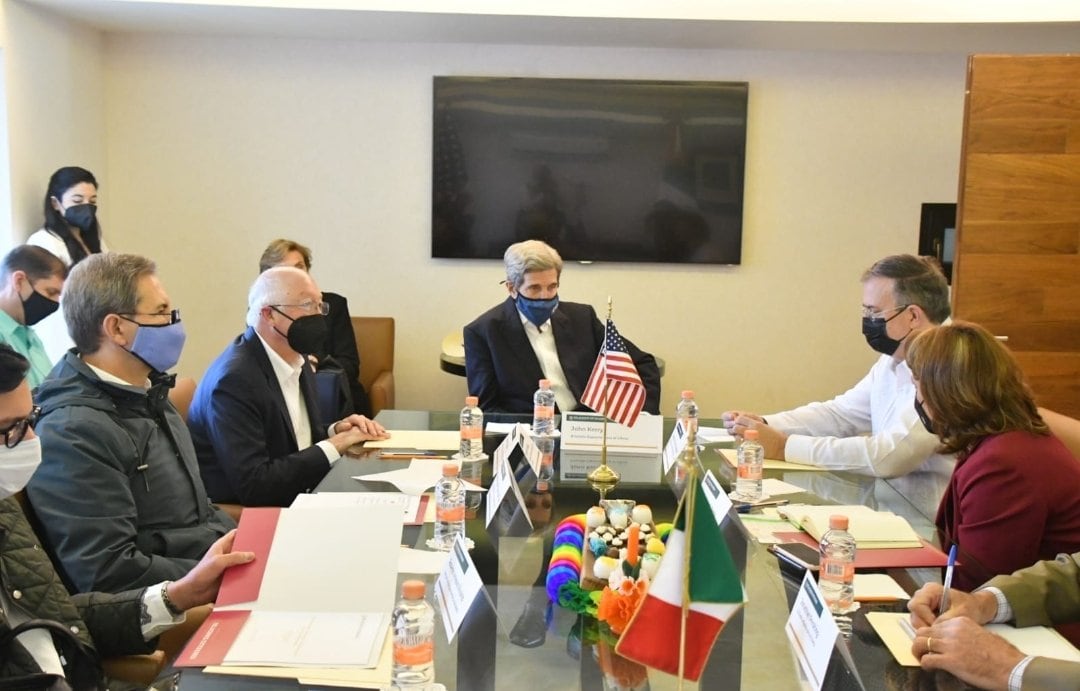 John Kerry en México