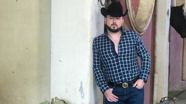 Roberto Tapia, cantante de banda
