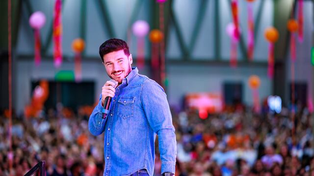 Samuel García y Mariana Rodríguez celebran a mamás de Nuevo León