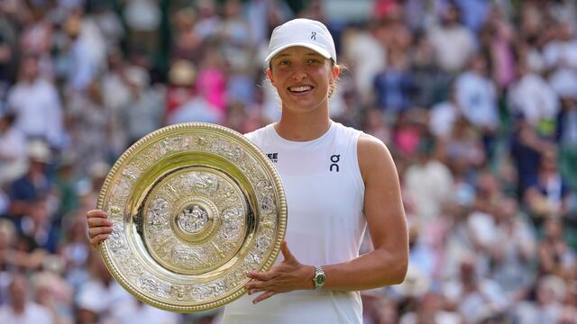 Iga Swiatek hace historia en Wimbledon; logra la victoria más aplastante en más de 100 años