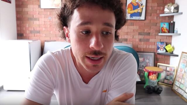 Luisito Comunica habla de temas personales con sus seguidores.