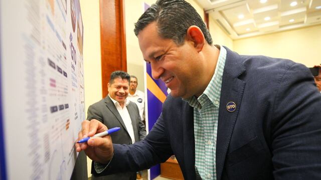 Diego Sinhue Rodríguez presenta calendario escolar 2024-2025