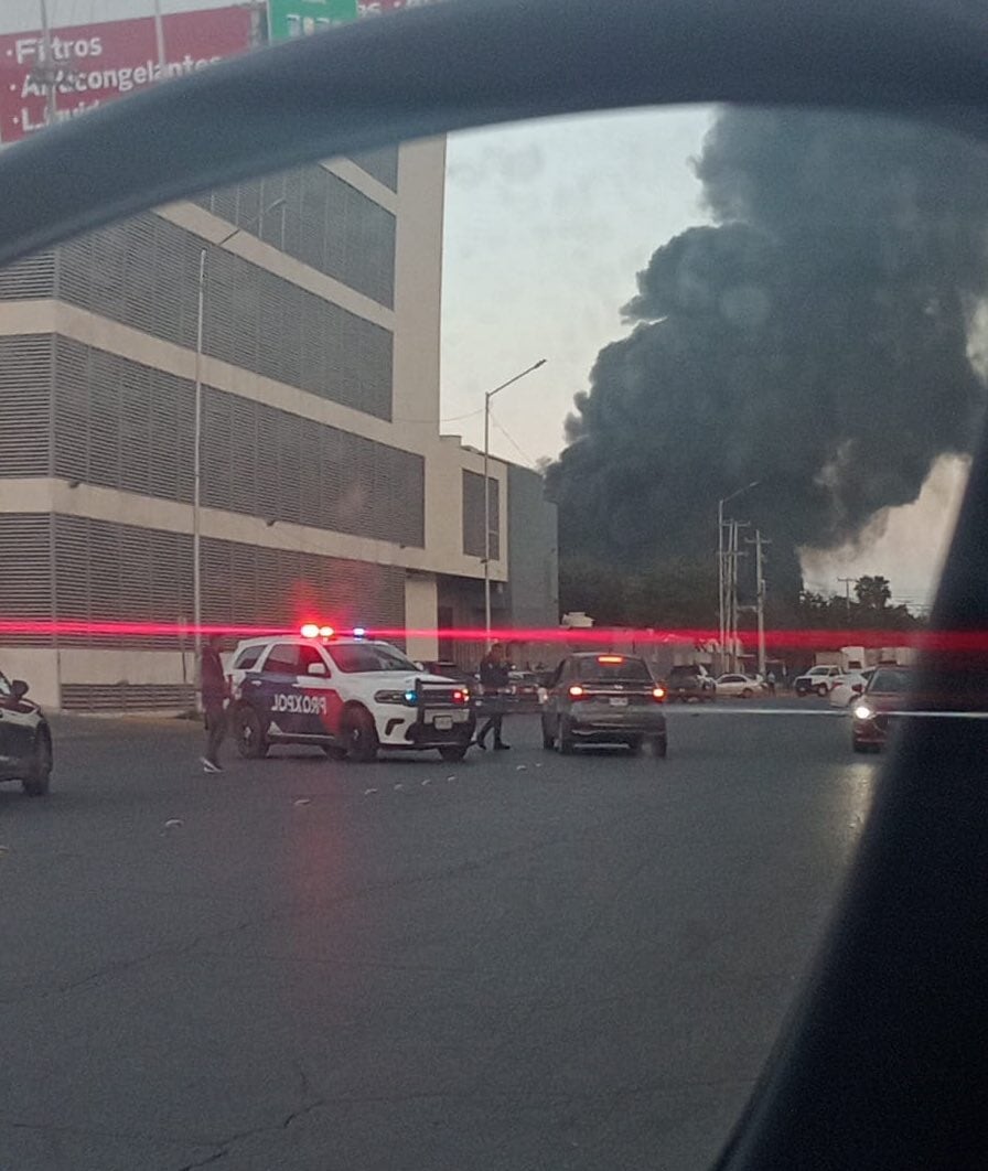 Incendio en Parque Industrial de Escobedo