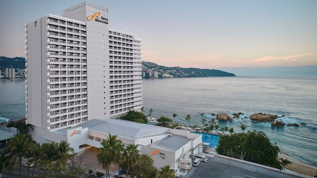 Fiesta Americana reabre su hotel de playa en Acapulco