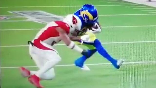 El choque provocó que el jugador terminara en el hospital