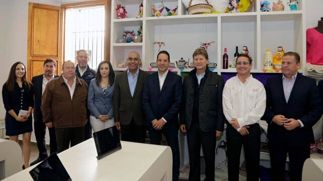 Francisco Domínguez Servién.