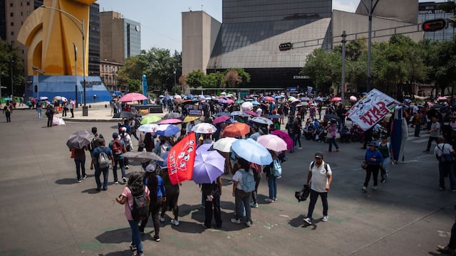 CNTE levanta bloqueo en El Caballito