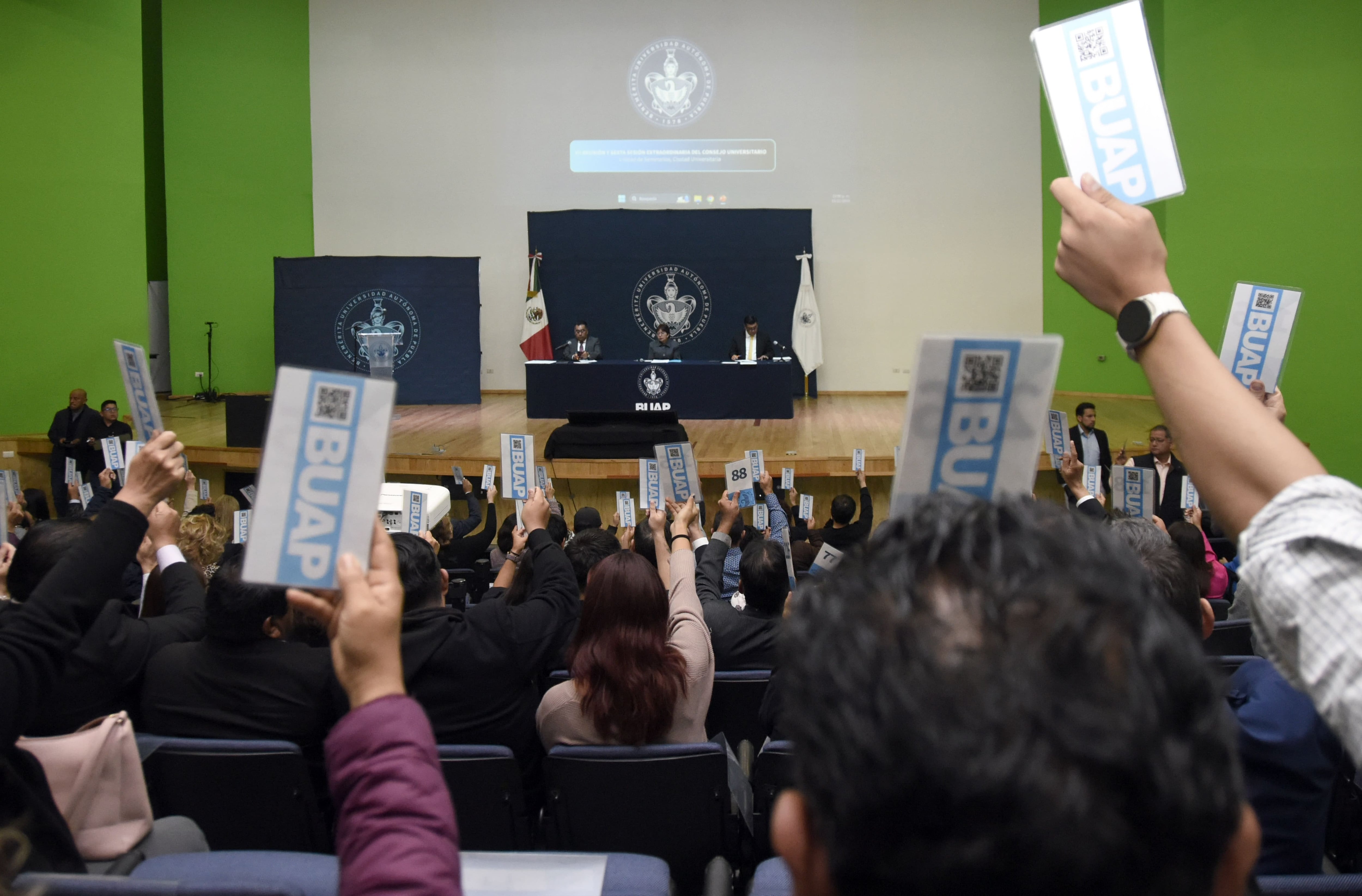Consejo Universitario de la BUAP aprueba tercer informe de labores de María Lilia Cedillo