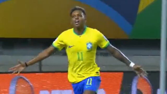 Rodrygo Goes festejando gol con Brasil