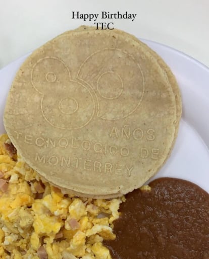 Momentos que mantienen humilde al Tec de Monterrey: sus tortillas por el 80 aniversario