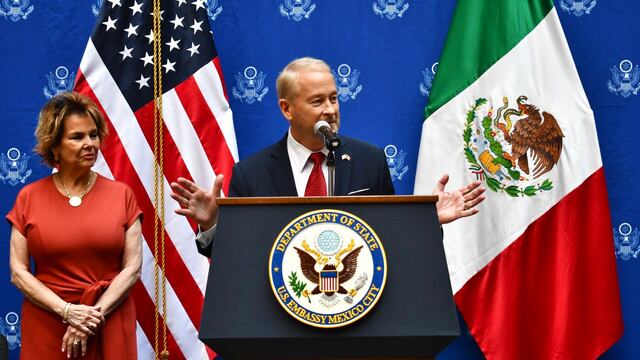 Ron Johnson, embajador de Estados Unidos