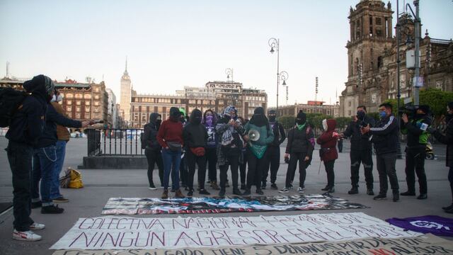 Performance contra Félix Salgado Macedonio