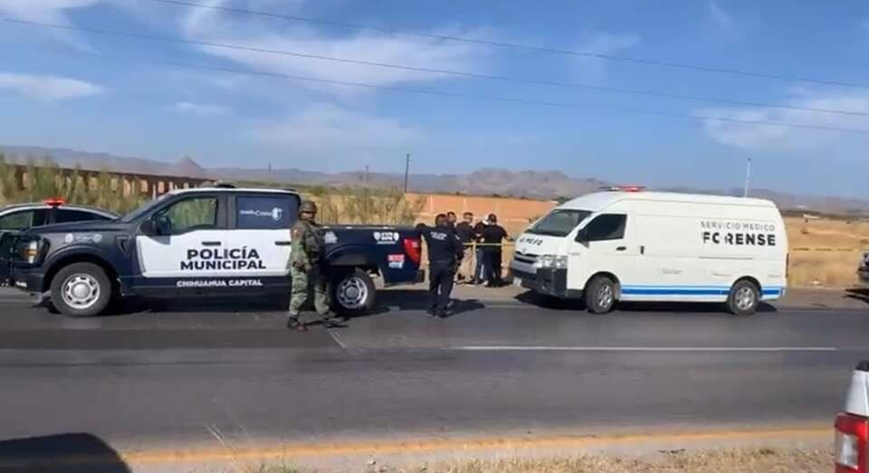 Cuerpos apilados en la carretera 45 de Chihuahua