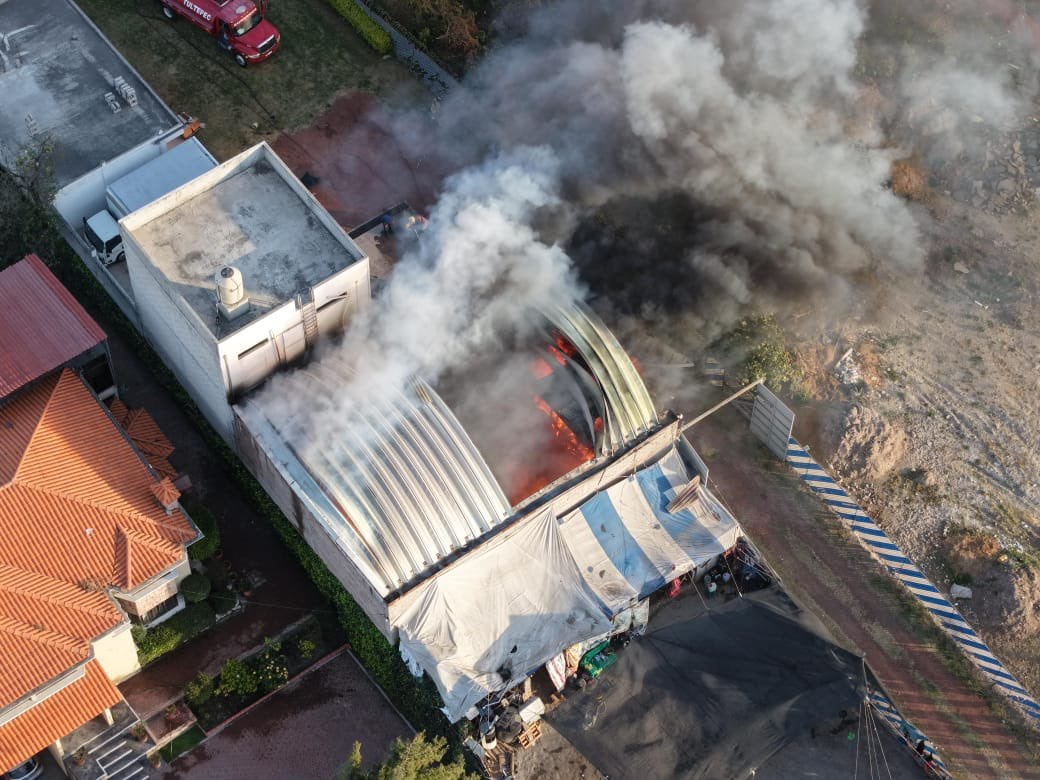 Así se vio la explosión en taller clandestino de pirotecnia en Tultepec