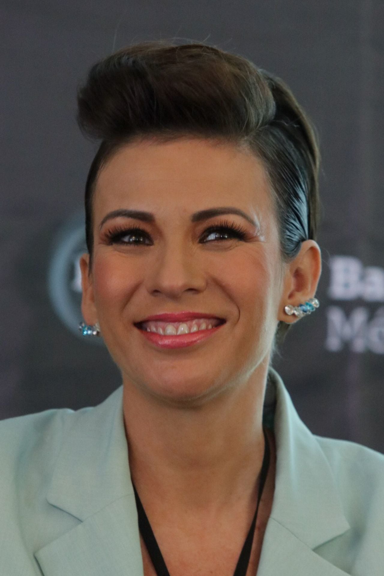 Ingrid Coronado, conductora.