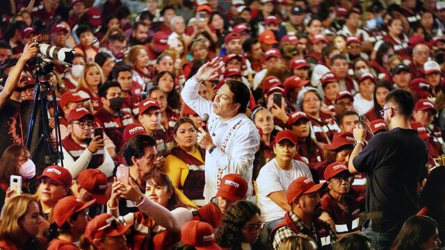 Mario Delgado realiza gira en el Estado de México